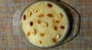 Rava Kesari is a popular and delicious South Indian sweet made from rava or semolina. This is actually semolina pudding. It is served as breakfast in Karnataka and Tamil Nadu. 