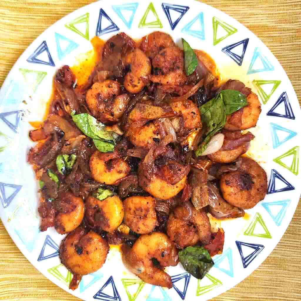 Prawns roast is simply an amazing recipe of prawns which is used both as starter as well as side dish for rice. 